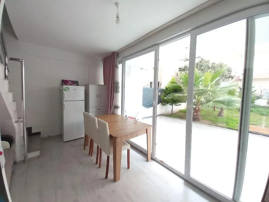 Апартаменты Duplex 2+1 Apt With Garden In City Centre Анталья Турция