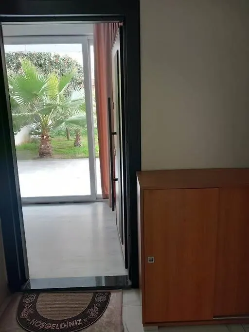 Duplex 2+1 Apt With Garden In City Centre Анталья 0*,